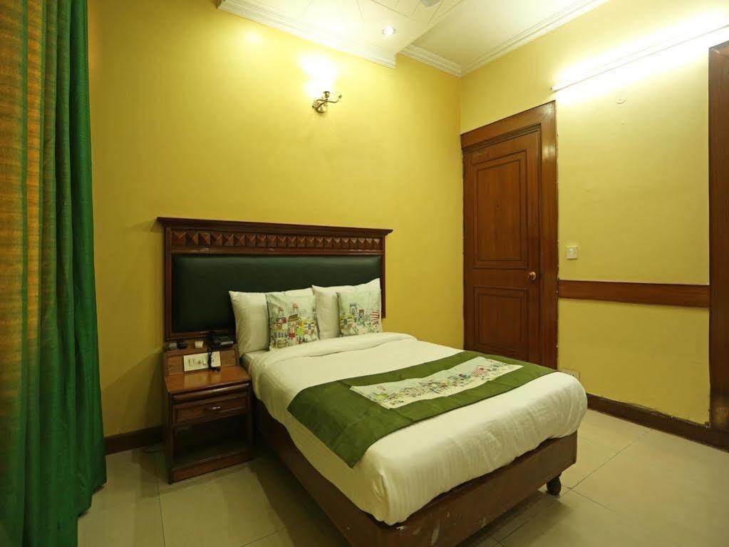 Oyo Rooms Kalkaji Mandir Új-Delhi Kültér fotó